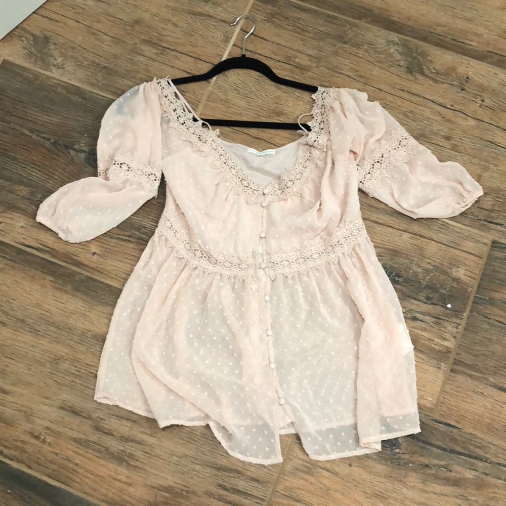 Off the shoulder lace button down tee